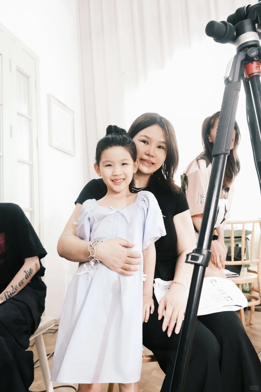 2020-2025女商业摄影师的工作照能有多帅