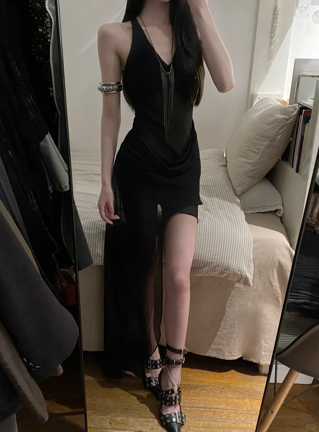 ☽⋰