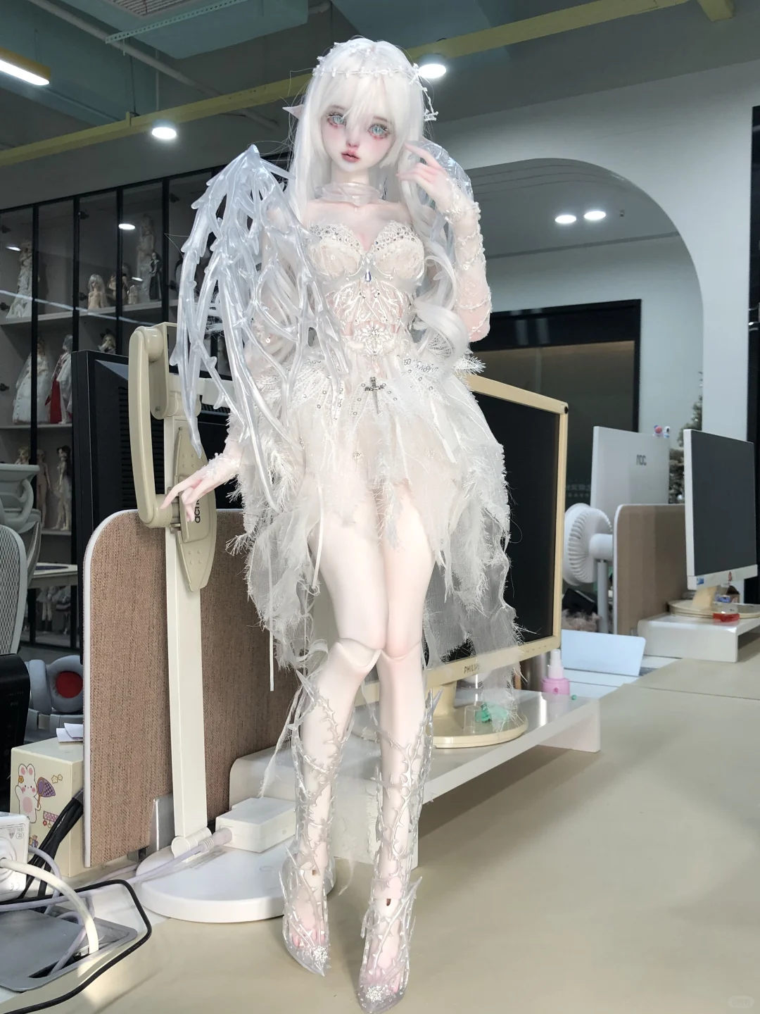 实况直出！背景乱乱也挡不住妮薇的美美