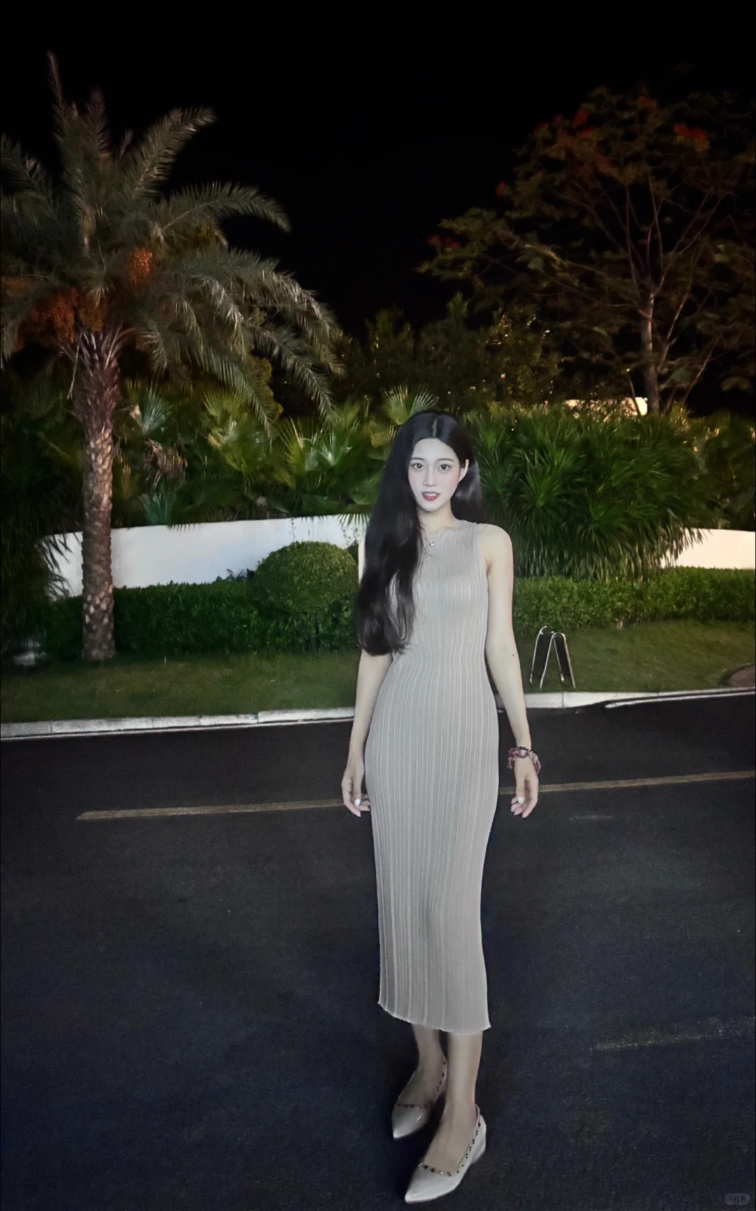 女生的曲线真的是世界上最美好的东西