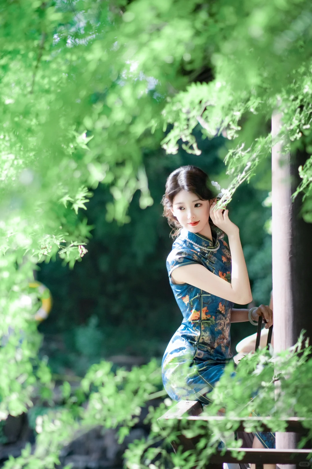 像江南一样温柔的青花瓷女子