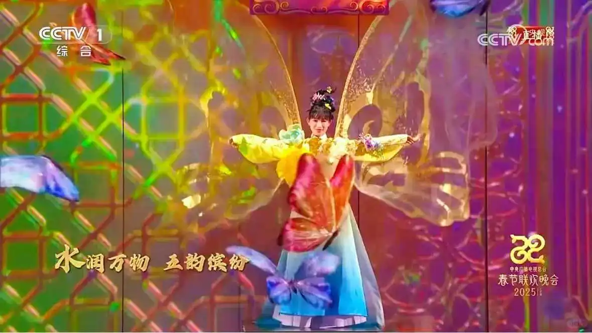 李子柒首登春晚，非遗 “战袍” 火出圈