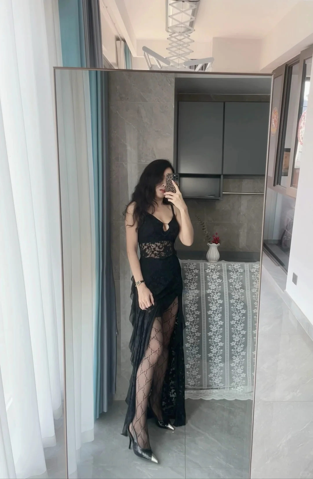 All black 🖤