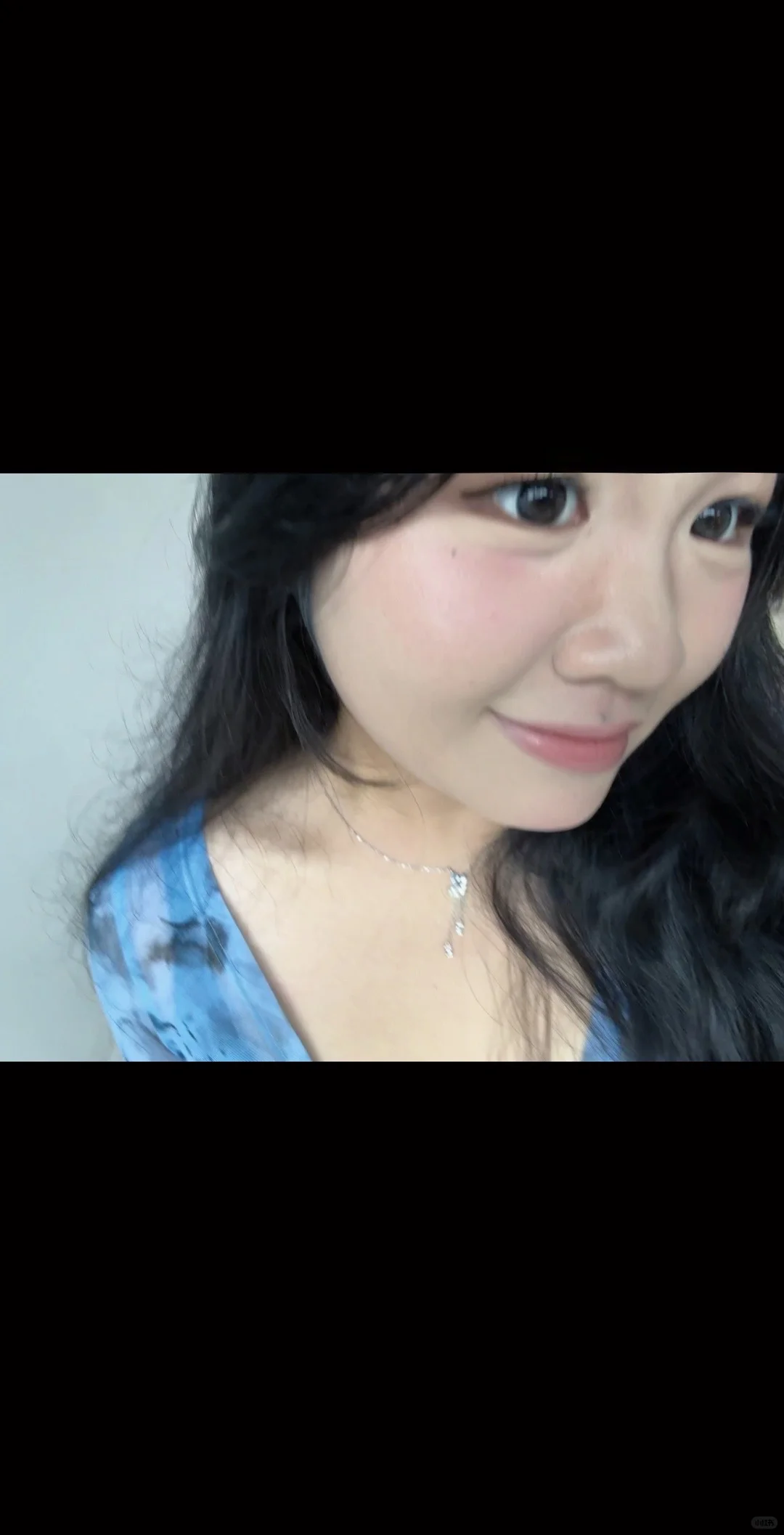 头发一绑 就有人妻感