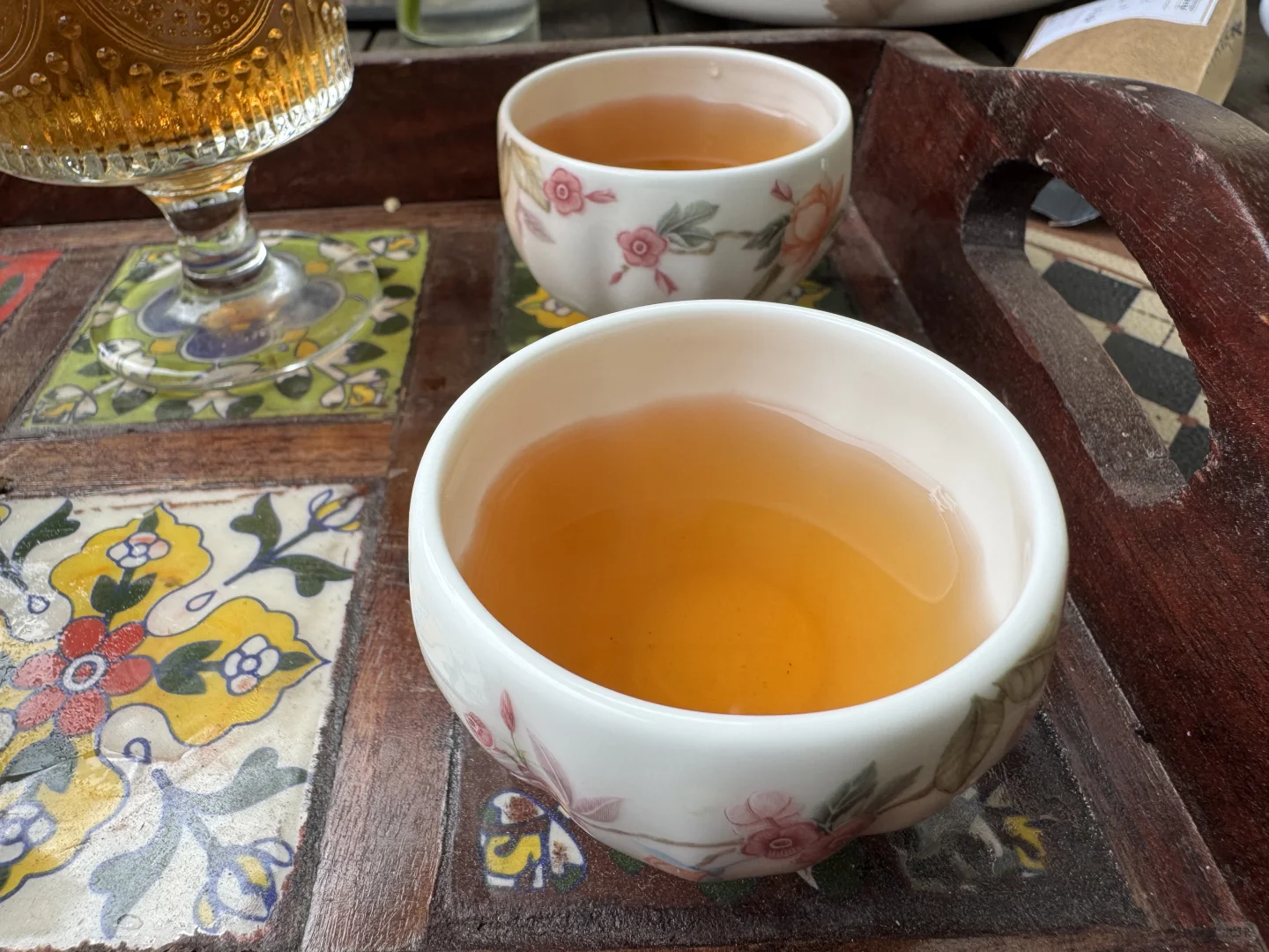 突晴