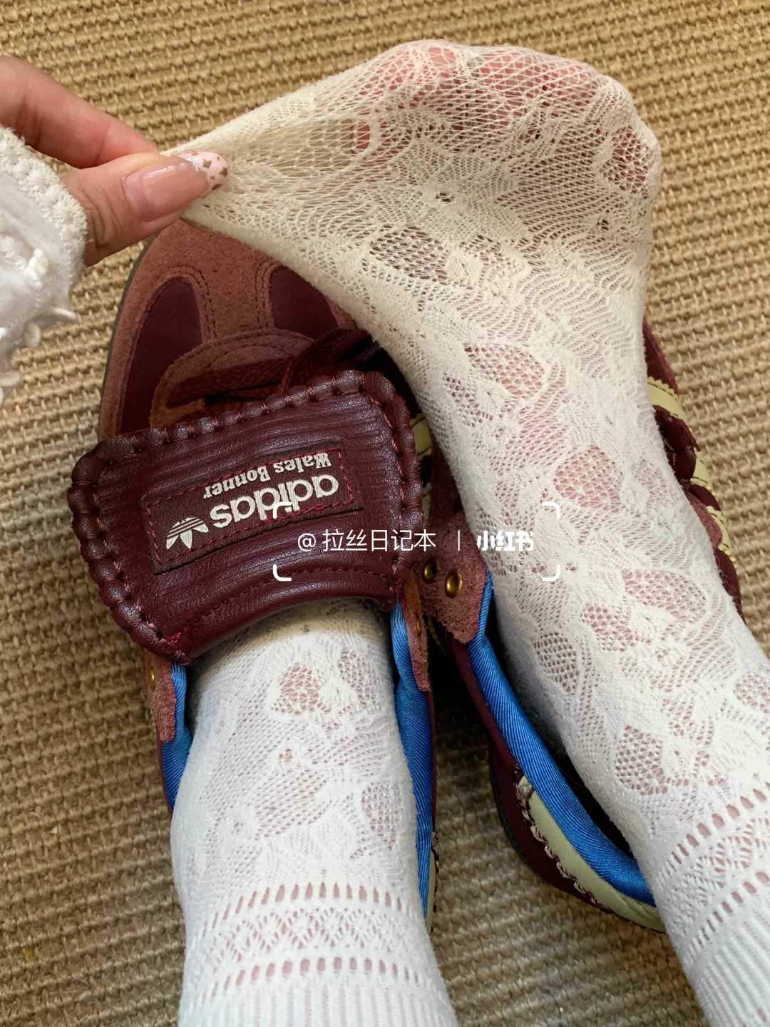 好美腻！！纯欲蕾丝堆堆袜！好适合松弛感啊