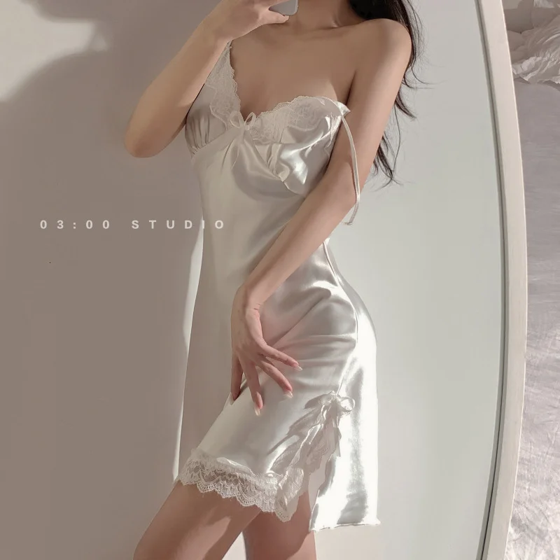 🌙夏夜必备！性感吊带睡裙👗