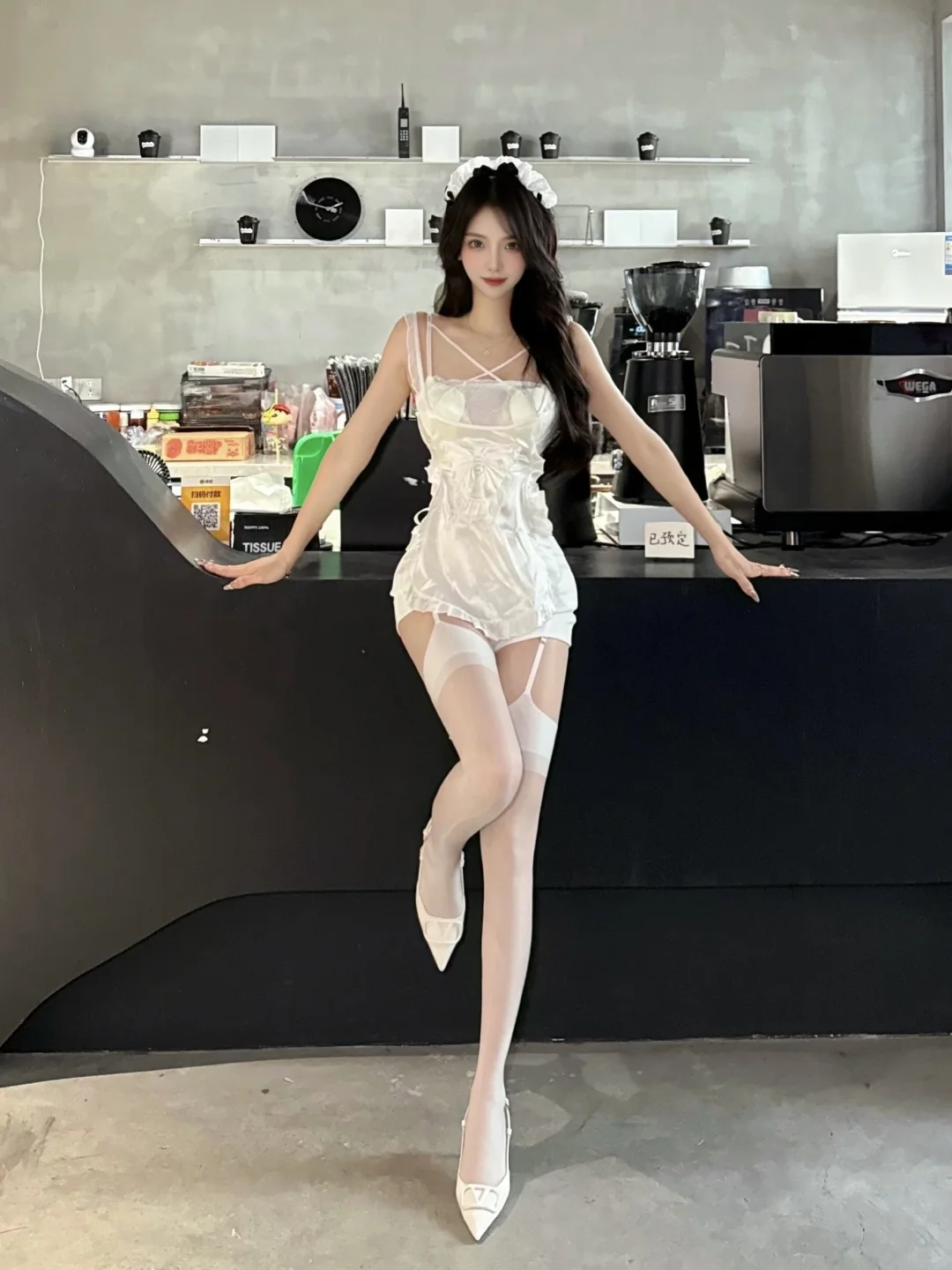 自带氛围感白月光，甜妹的丝里丝