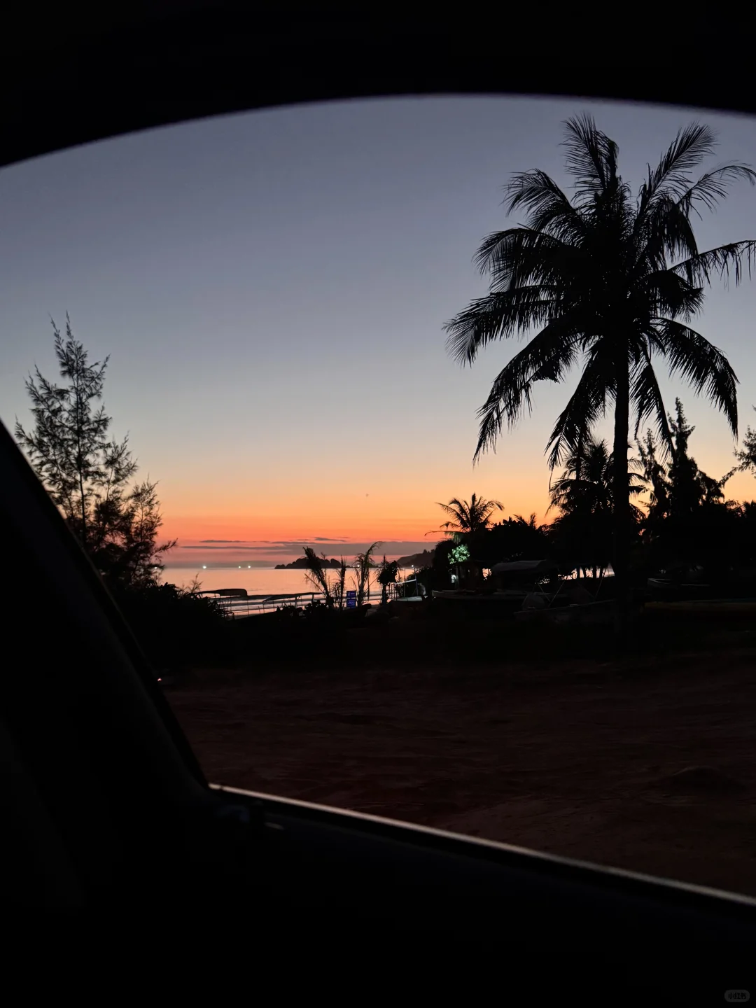 日落时分🏜️