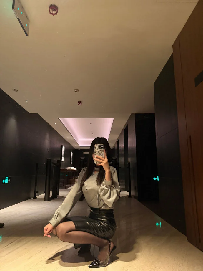 长沙万家丽御姐来喽学生们准备上课