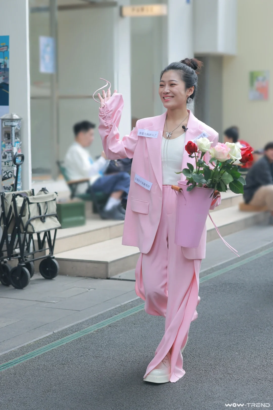 🌸 漫步春日，穿出甜美气息 🌸