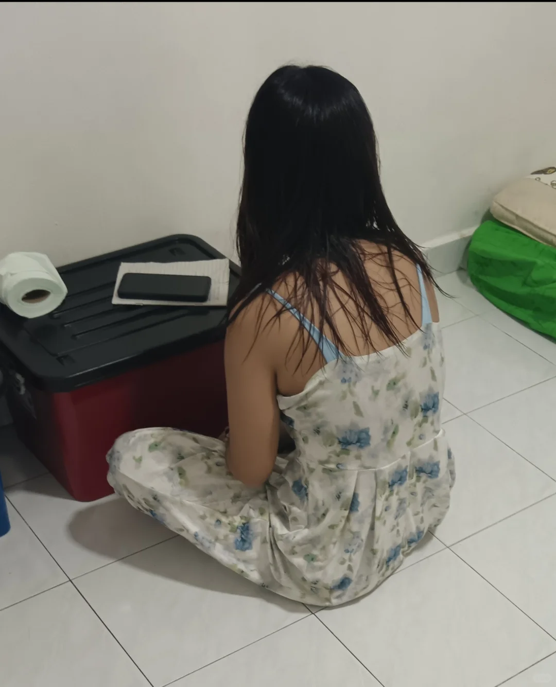 女佣在家会不会限制她的穿着自由