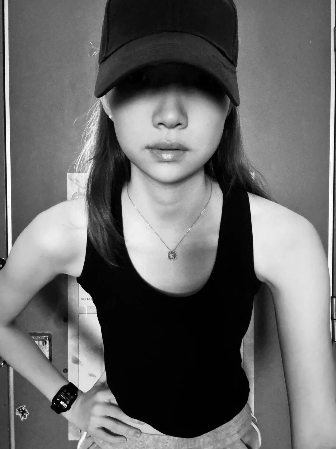 175/106 女大自由模特