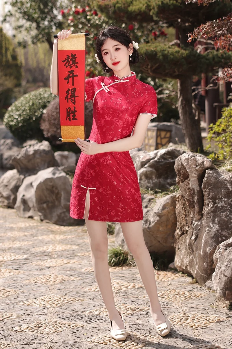 红色旗袍，国风之美
