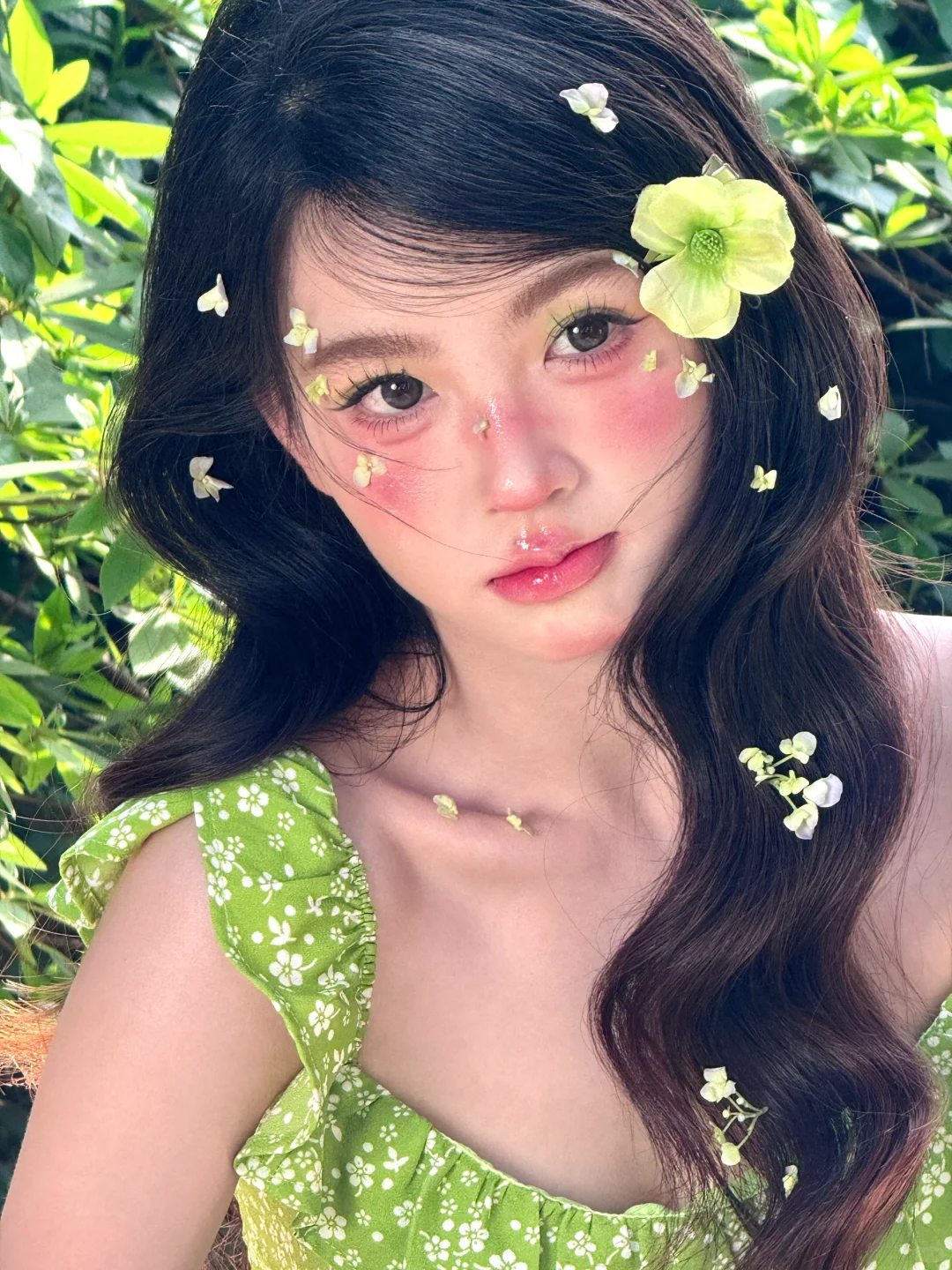 🍃 青果与花期 | 被绿色浸泡的午后 原相机