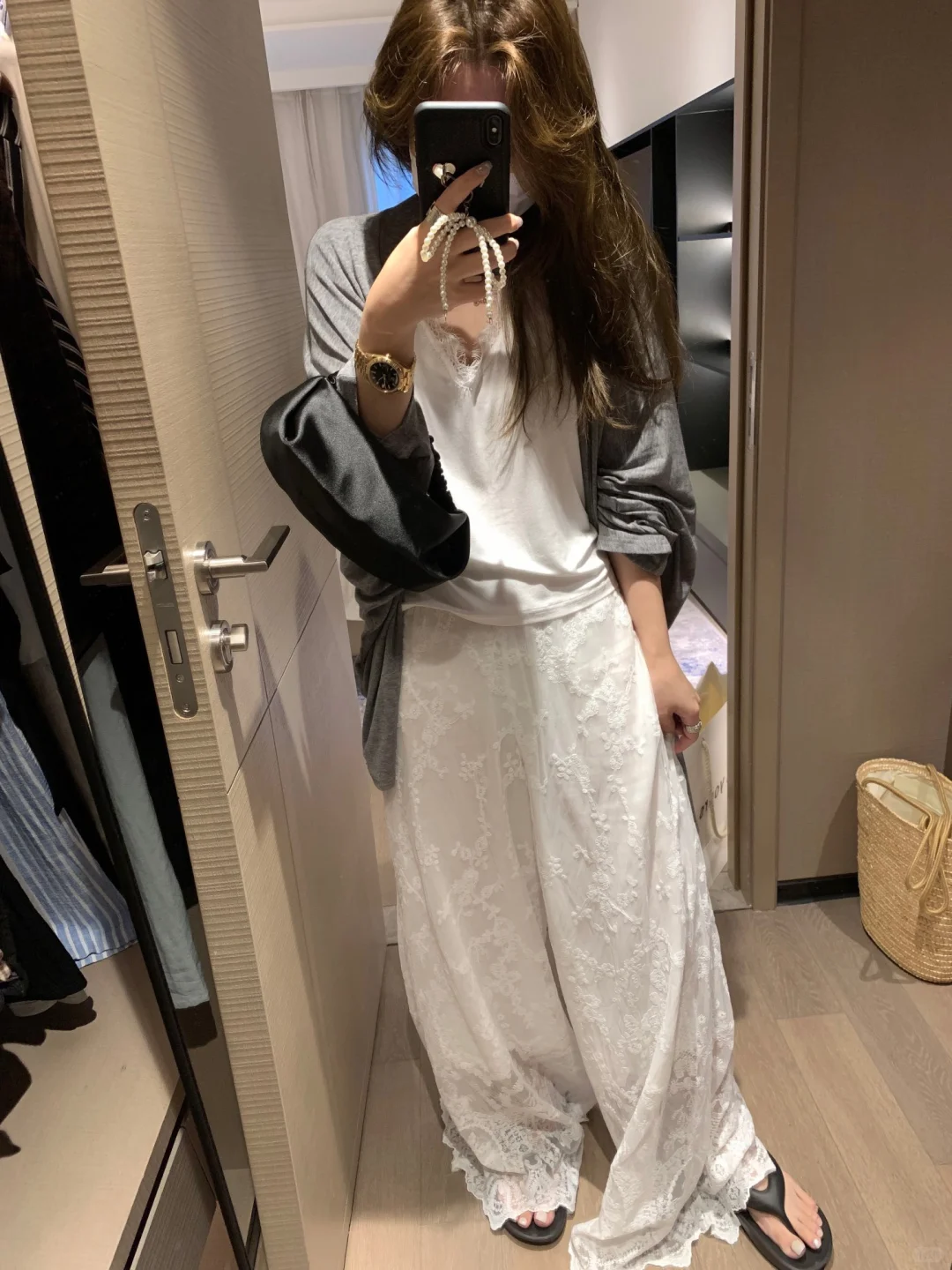 这么美的白色蕾丝裤我很难不爱～