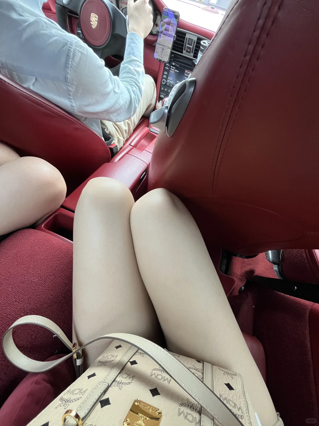 诡秘，下次再聊别聊911了谢谢，腿有点放不下
