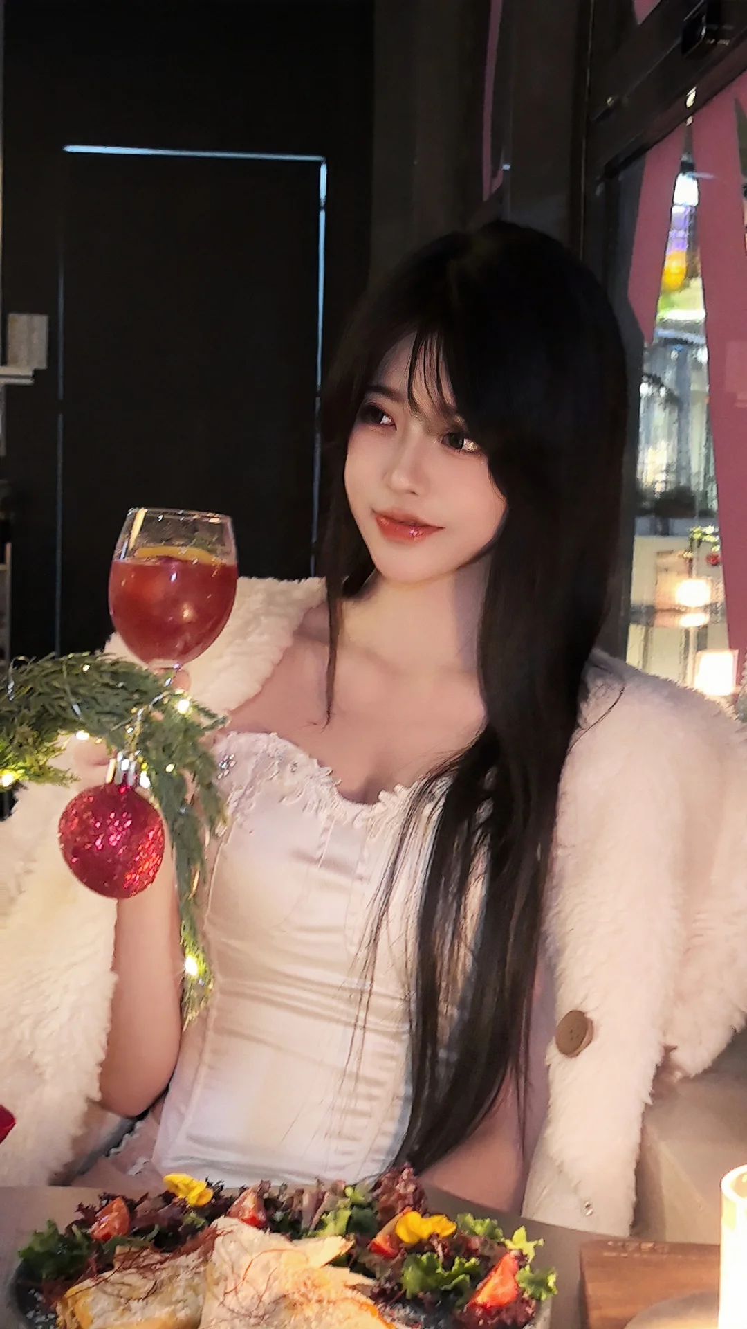 西安99年美女 | 是如何靠颜值完成上嫁的？