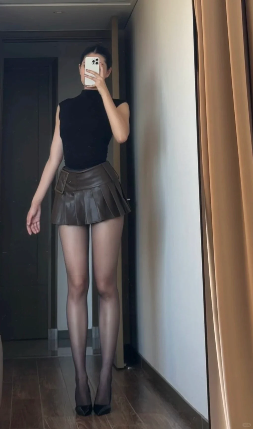 175cm 59kg 短裙就得穿丝袜