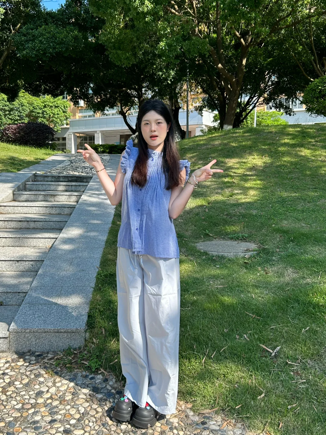 抠搜女大学生松弛穿搭～