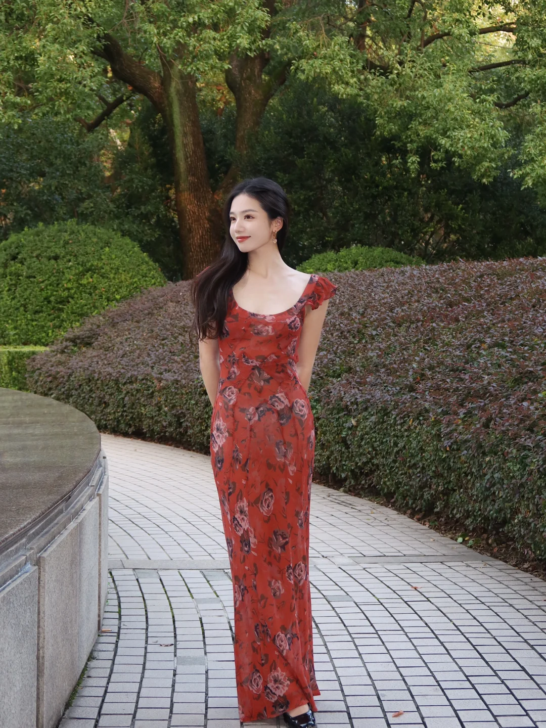 今日份的美丽是红裙给的❤️