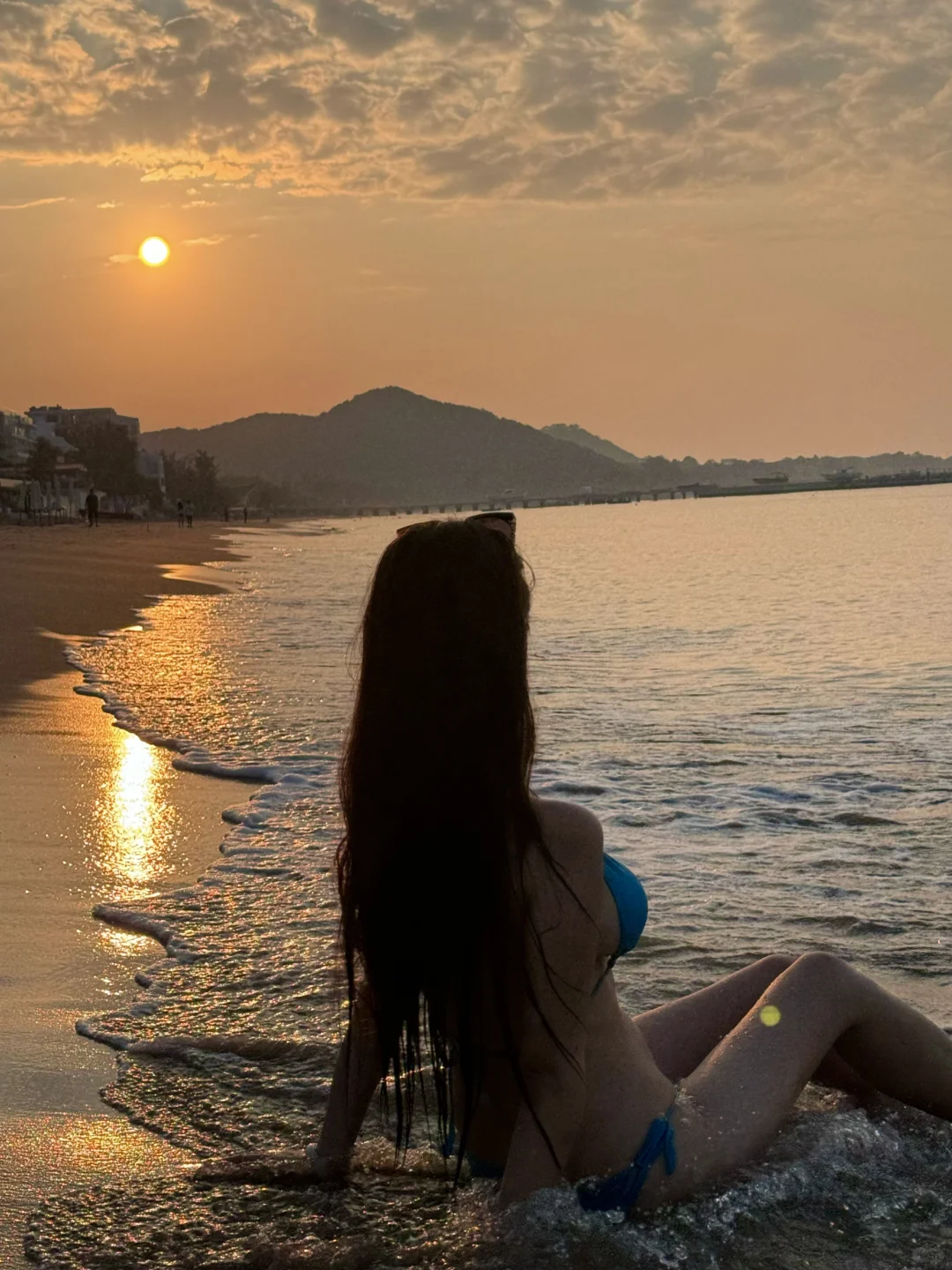 老娘与海！！海边穿衣自由yep！