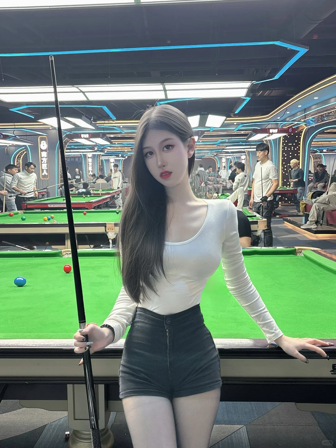 姐姐台球只会打直球 说话也是