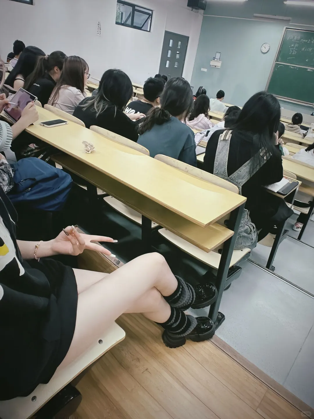 爱上课的大学生一枚✌️