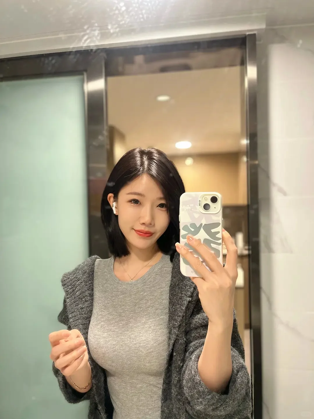新人设：离异少妇