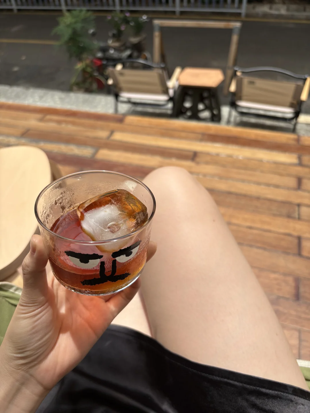 出来晒晒腿🌞