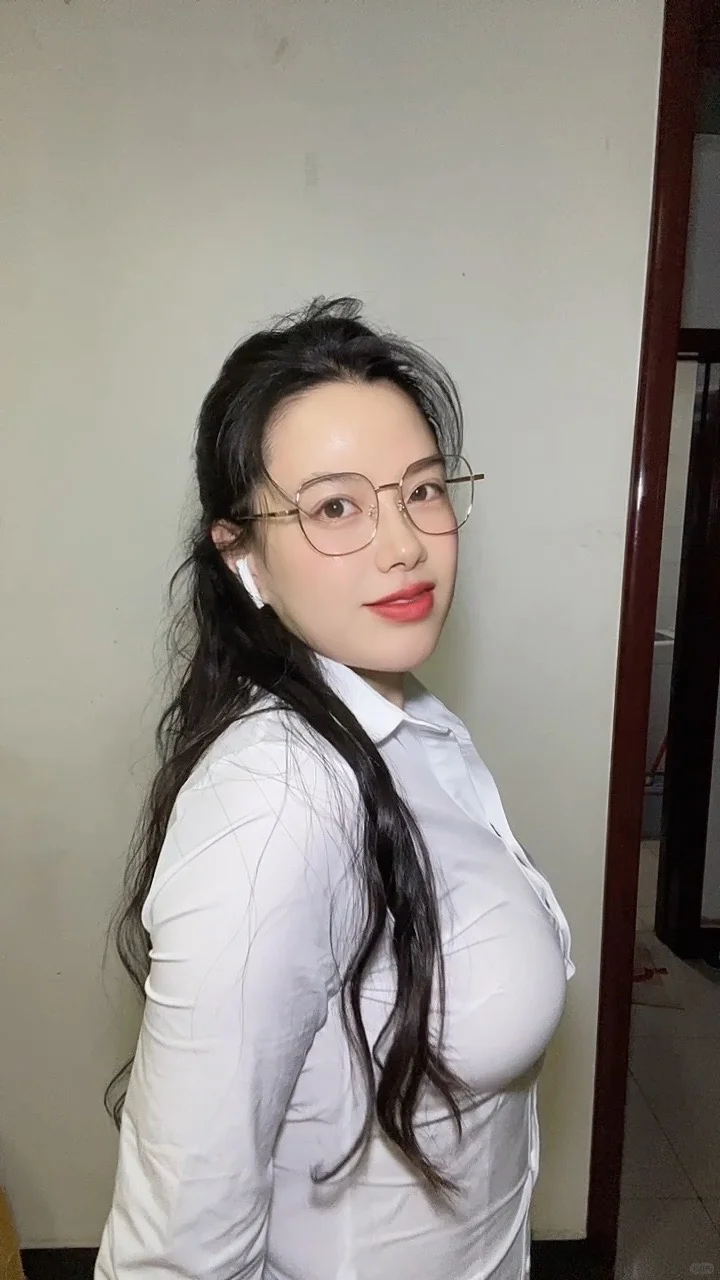 漂亮小姨，很温柔☺️