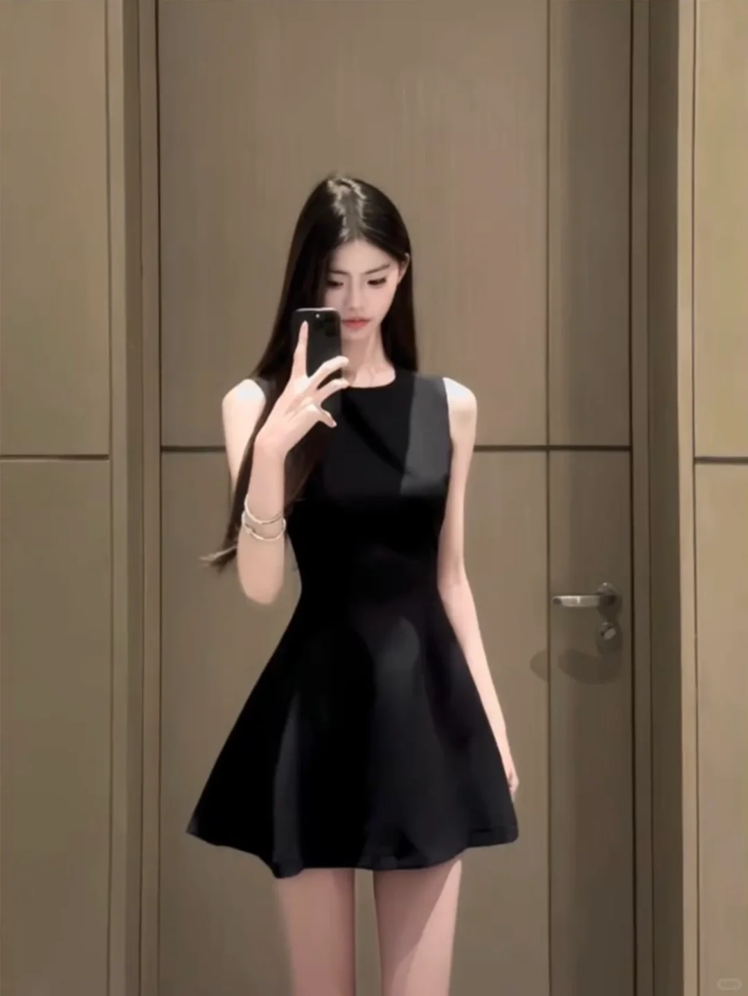 OOTD｜夏季黑色连衣裙合集｜简约御姐风穿搭✔️