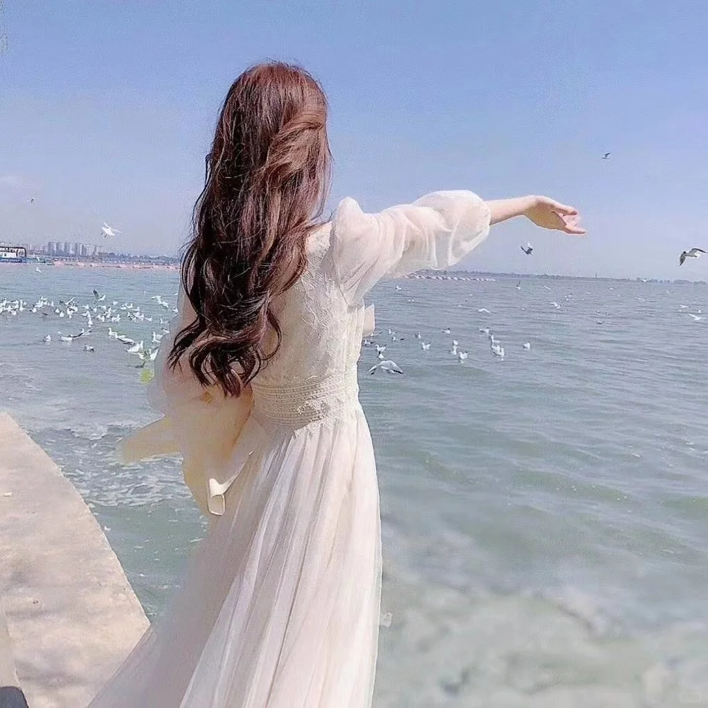 背影唯美女生头像