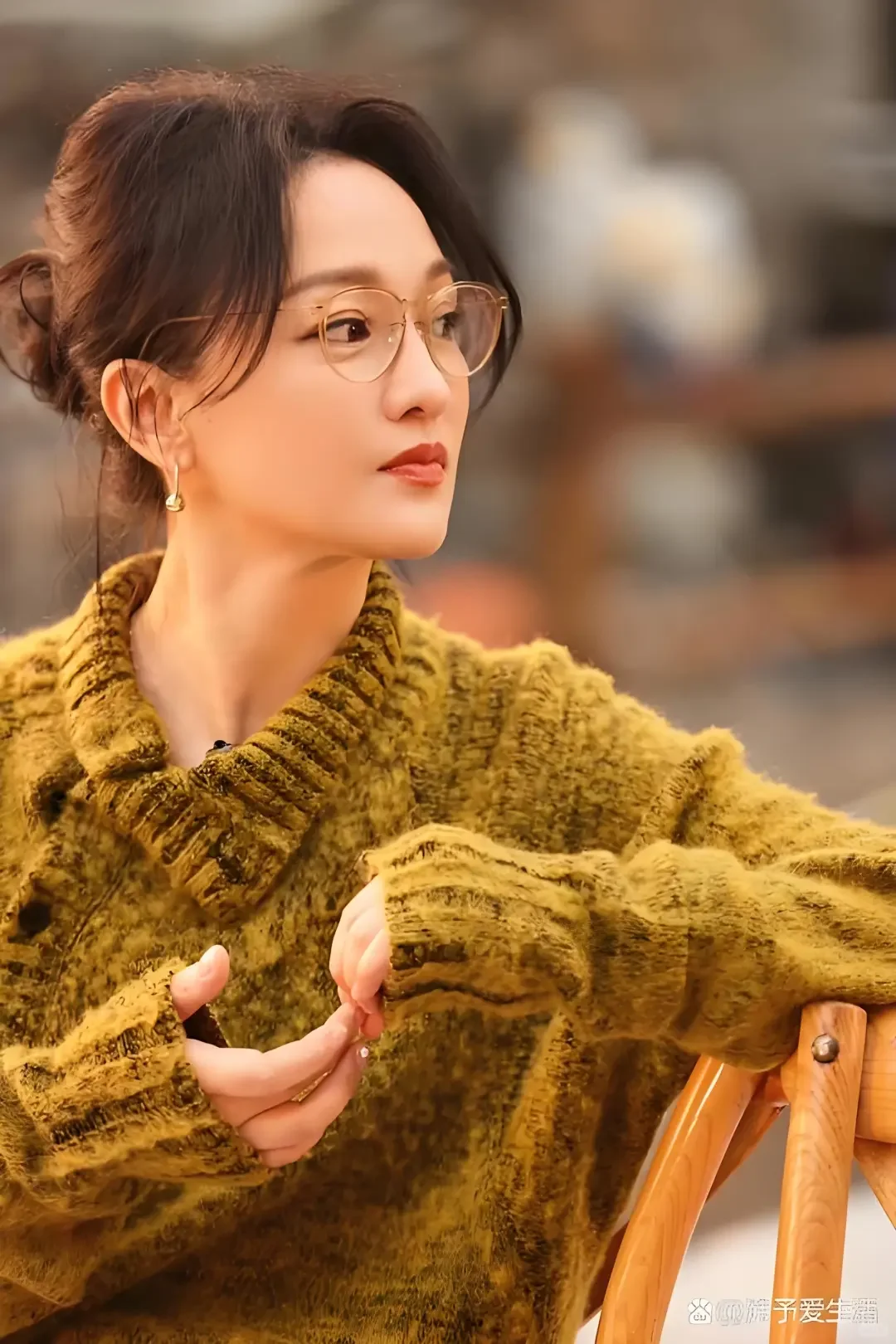 救命！周迅50岁素颜美到我失语