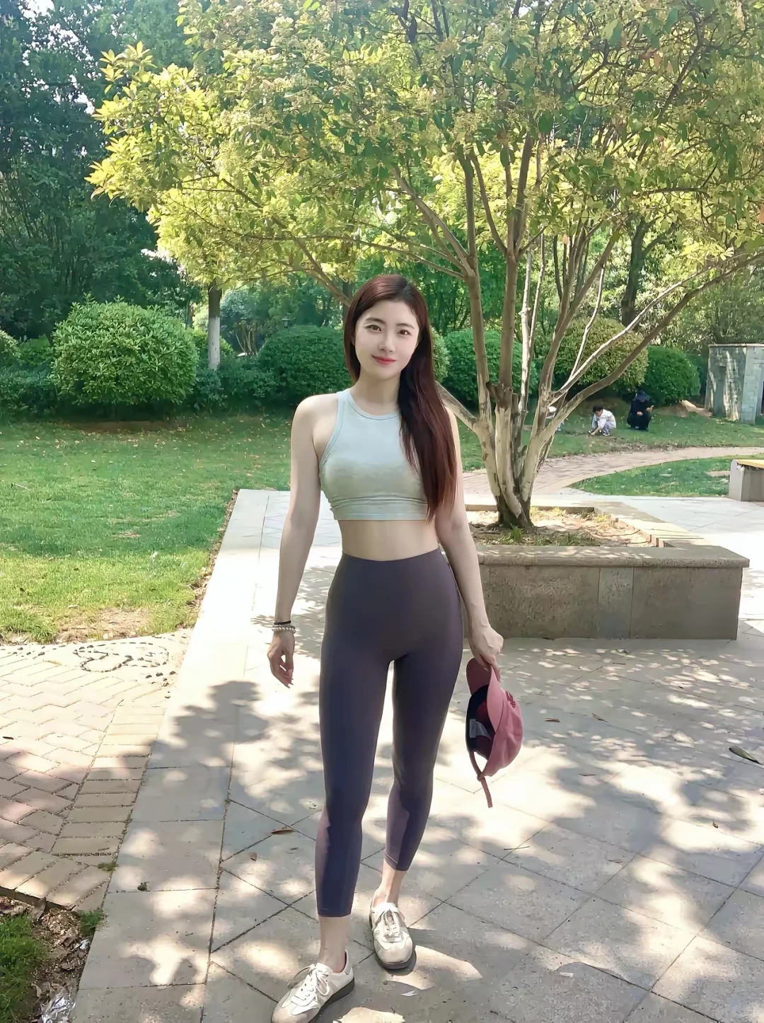 这个瑜伽妹子身材一般吧，你说是不是？🙂
