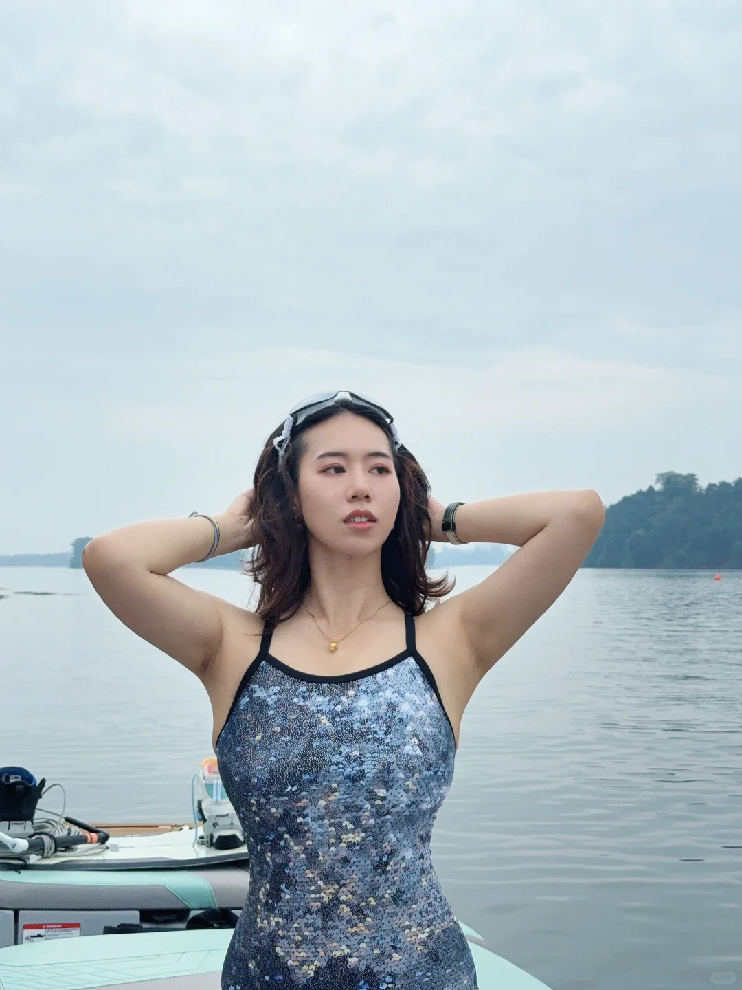 换个天然大泳池冲浪🏄‍♀️