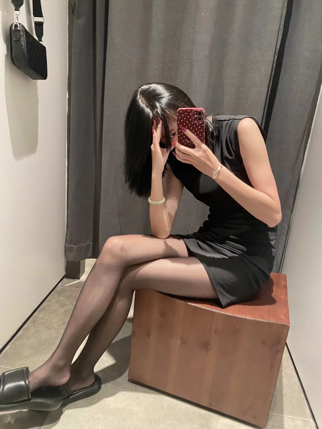 黑丝好显瘦
