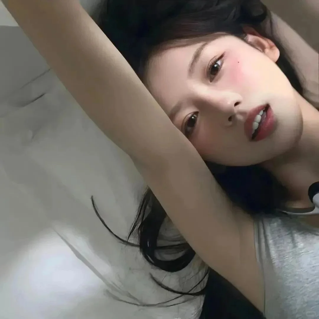 -𝒘𝒆𝒄𝒉𝒂𝒕｜杂风女头
