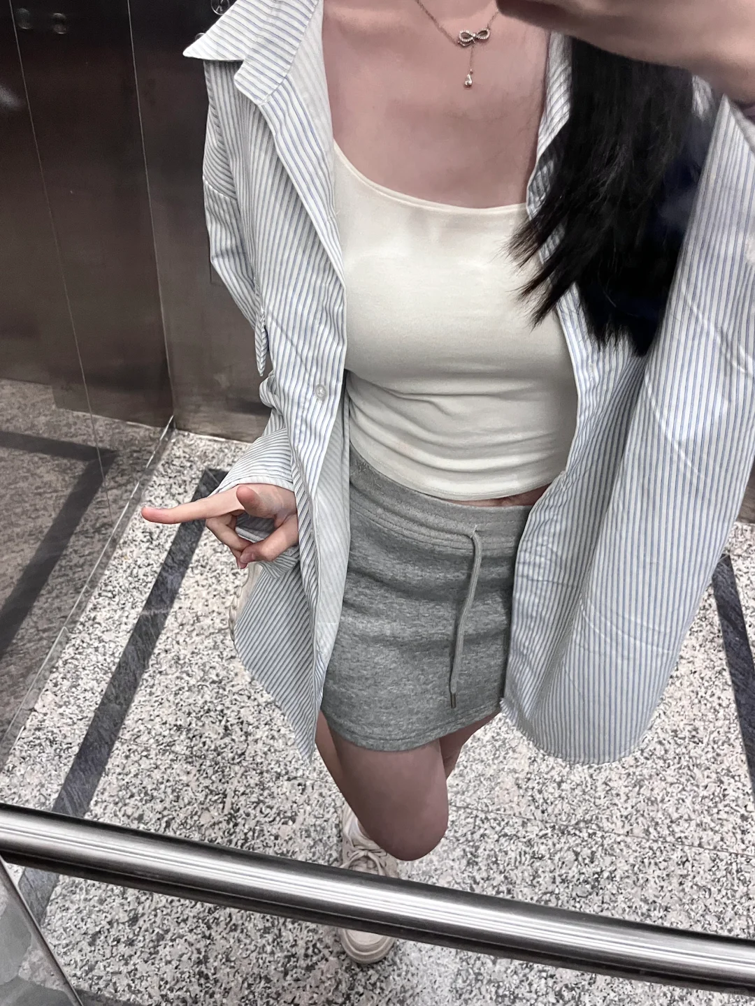 女大学生早八穿搭防晒又好看