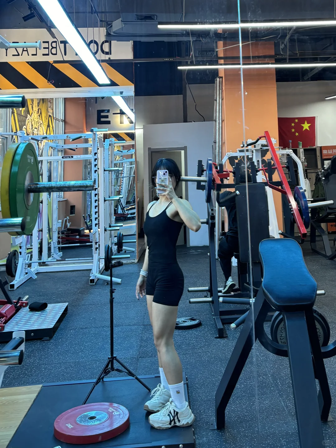 练胸练出胸中缝啦！！！！