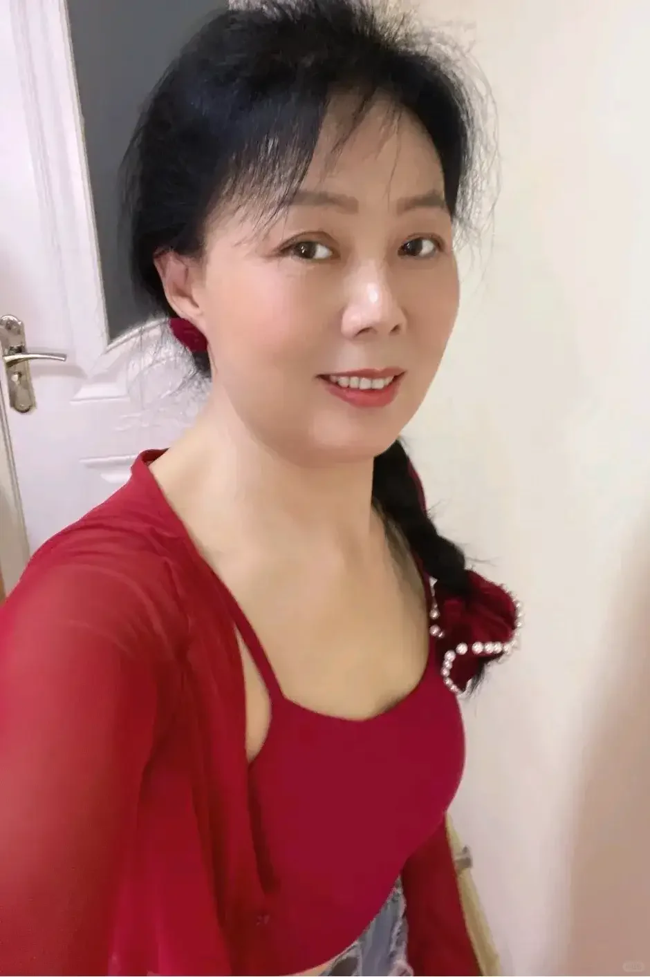 50+阿姨素颜颇有风姿