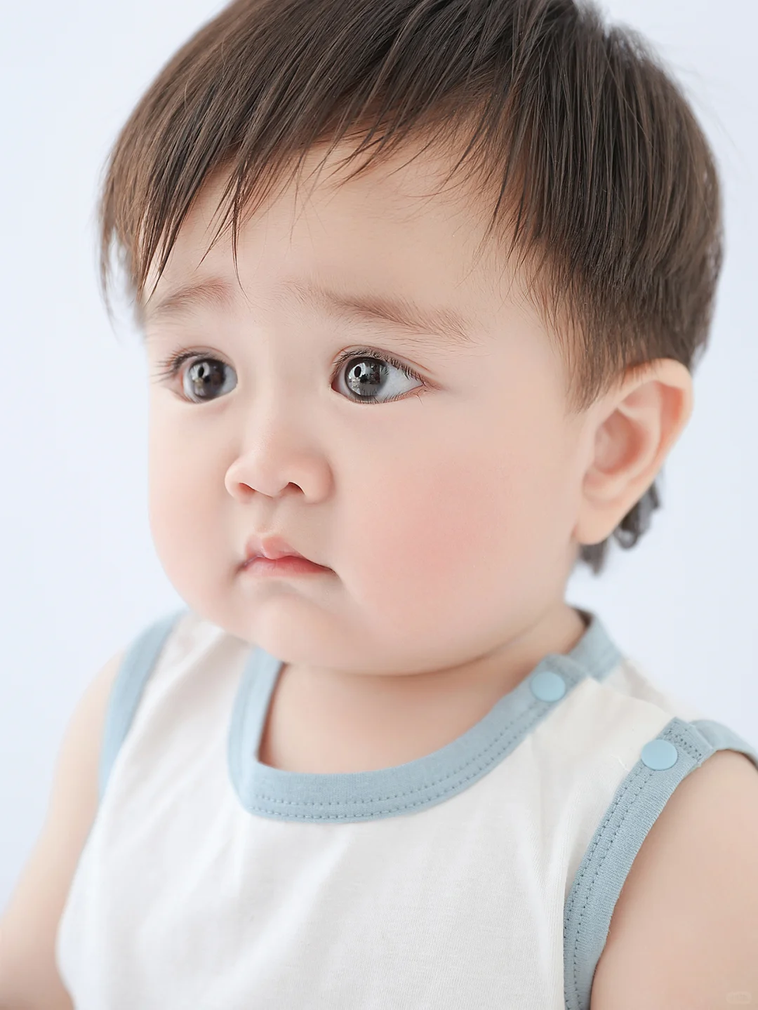 是咱大丽水大庆元周岁萌娃的小嫩模卡❤️楽