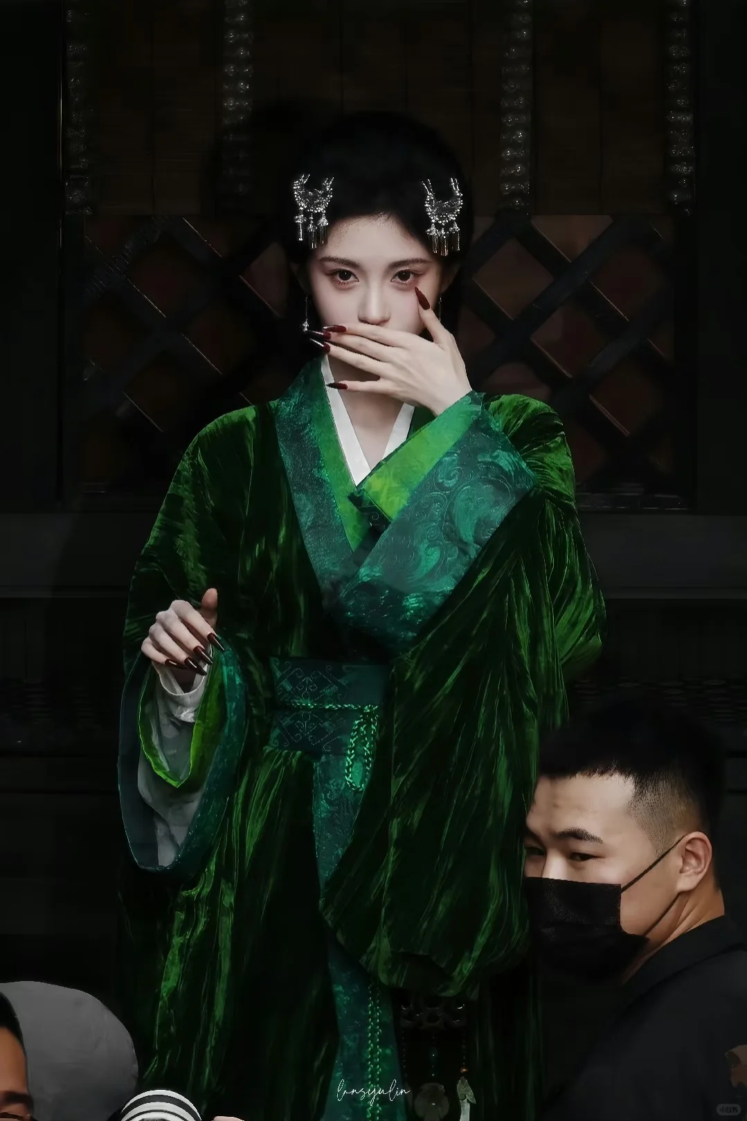 好美的露芜衣…
