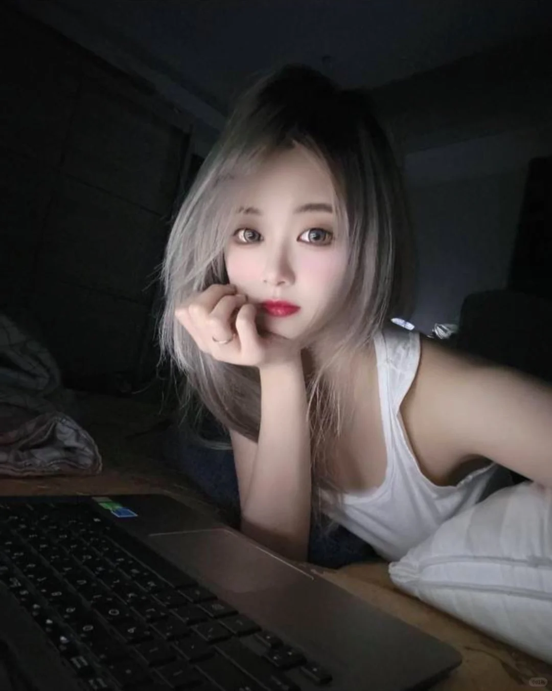 女大03