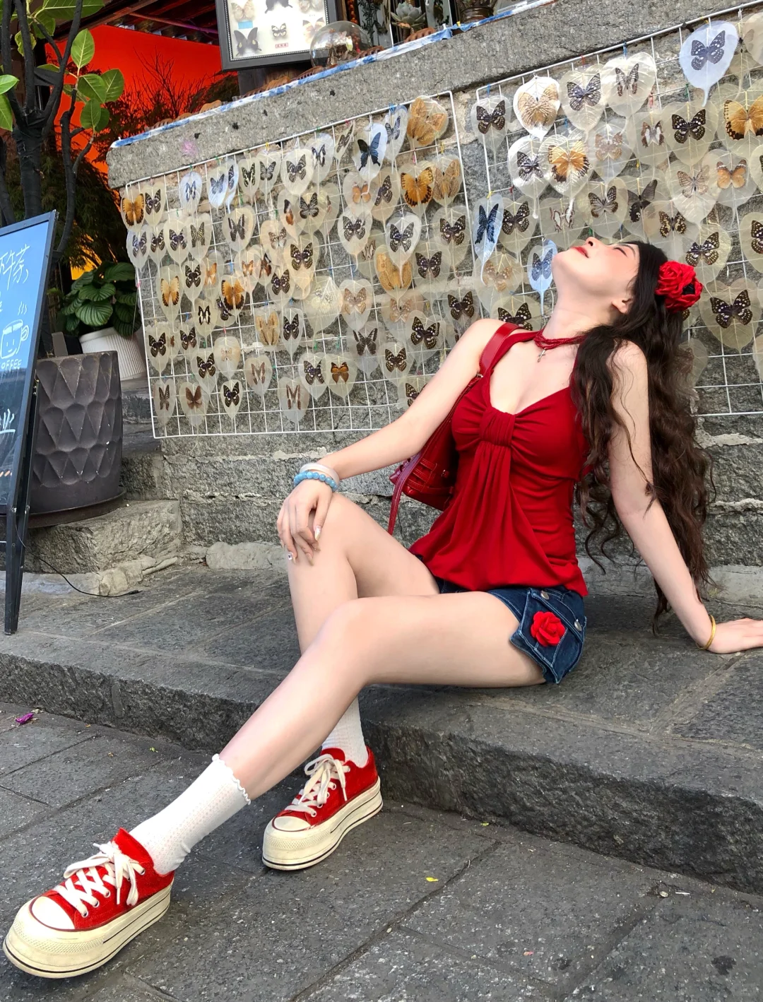我勒了绝美大露背！！🌹这件碎钻吊带泰漂亮辣