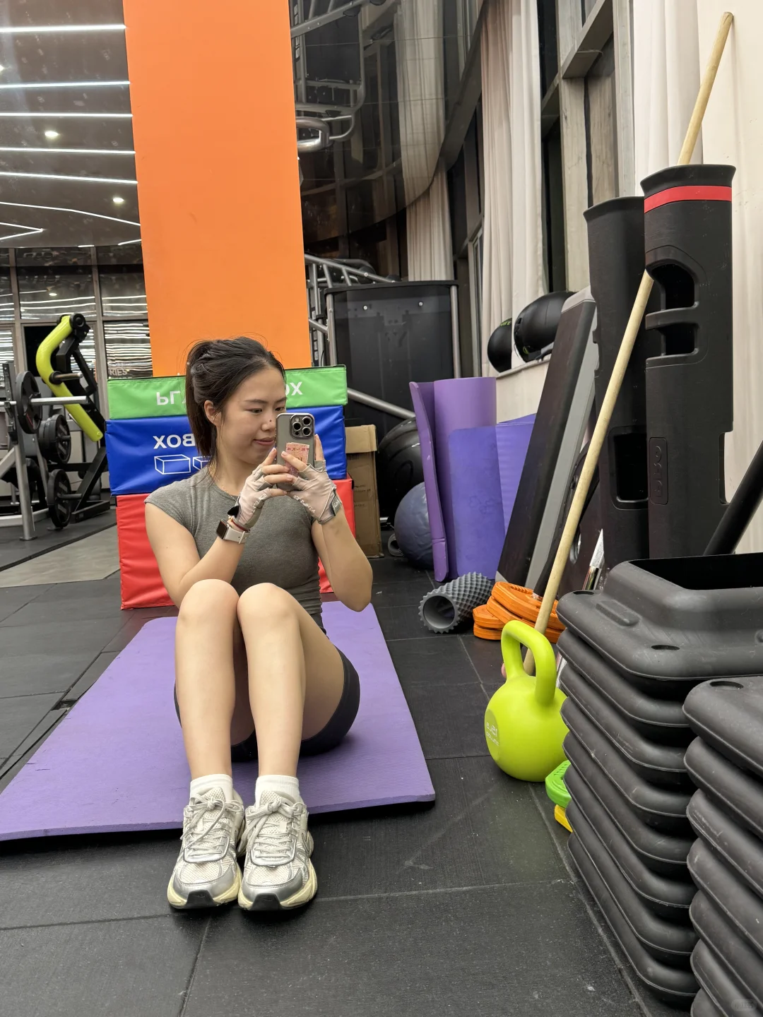 健身房爱拍照那女的🤳