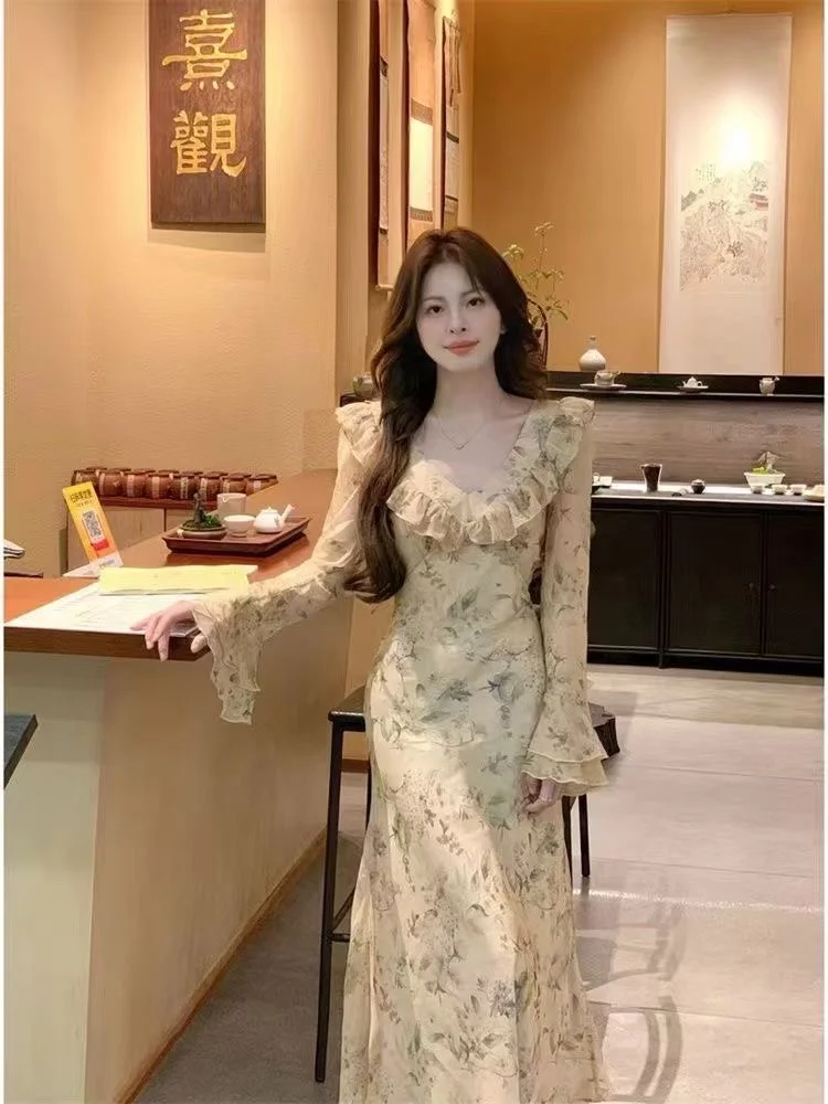 夏天裙子怎么都是这样的。。。