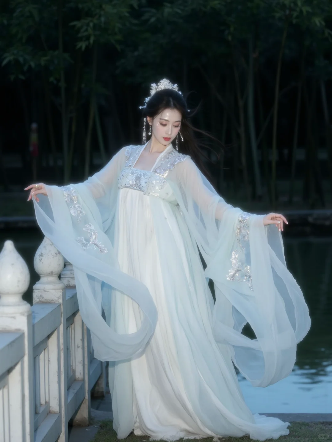 🌙月下惊鸿！一袭汉服诉古韵