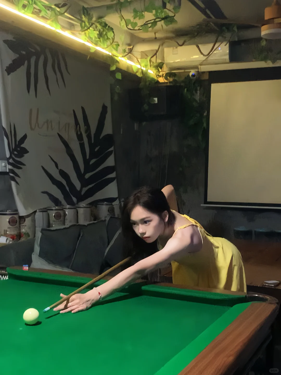 海边和黄裙子不要太搭！
