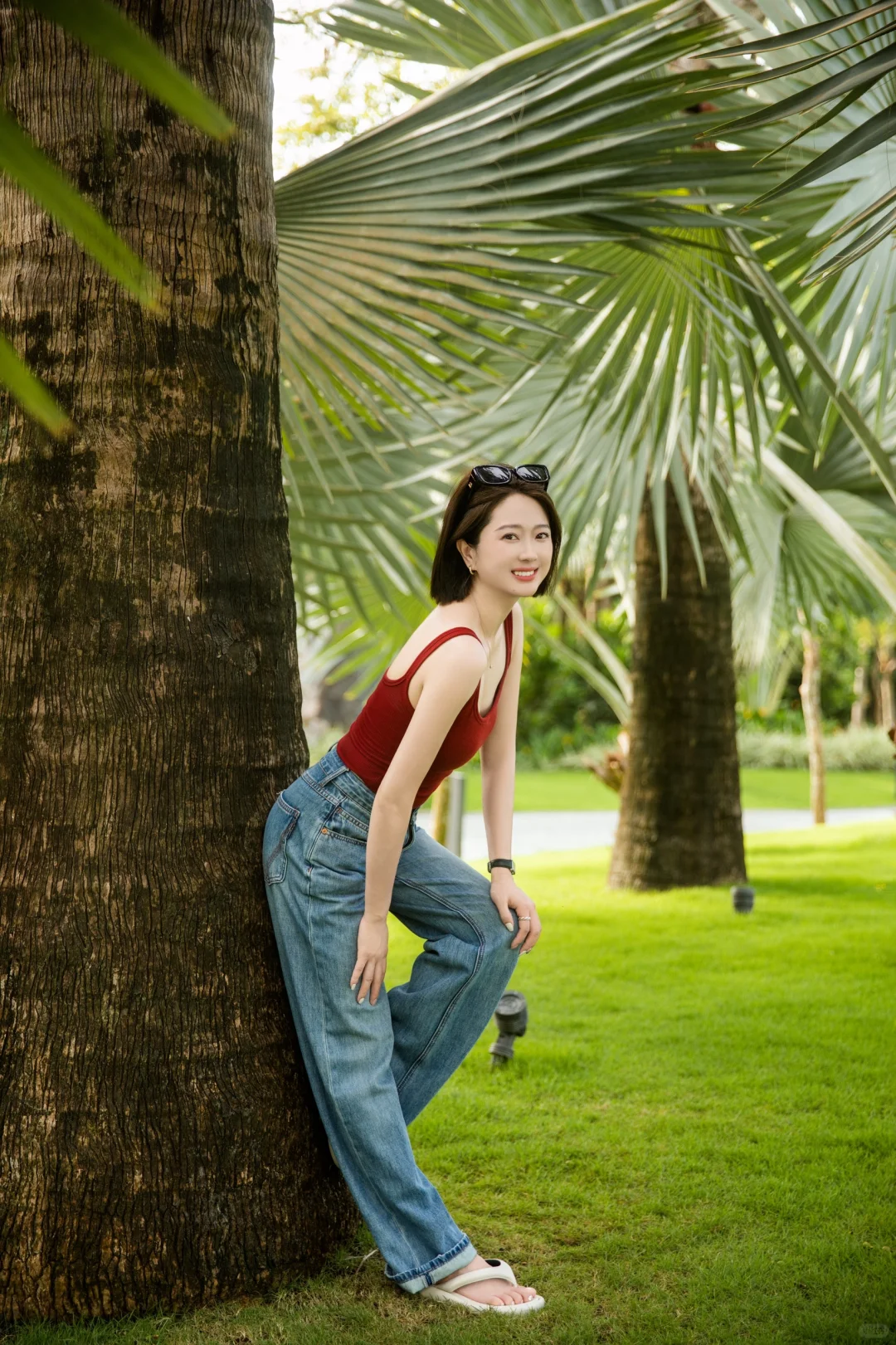 复古红小吊带穿搭